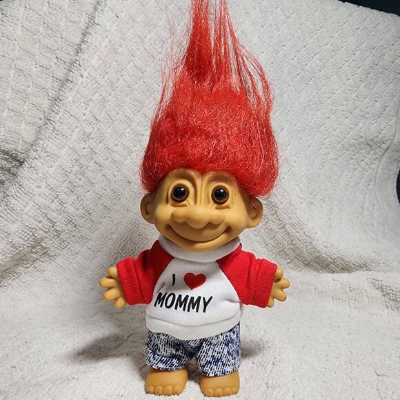 Russ I LOVE MOMMY TROLL w/ Heart Shirt W/RED Hair - Picture 1 of 3